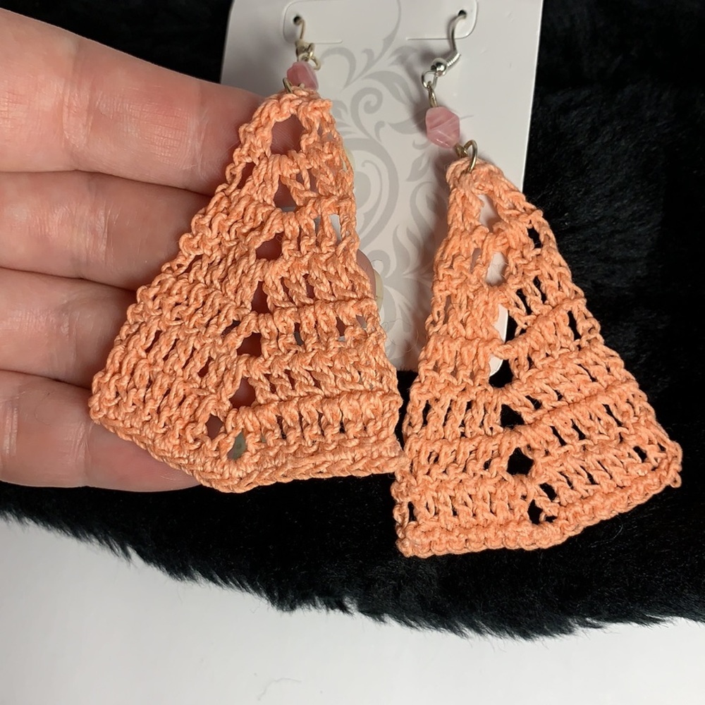 🌸🌸🌸 Peach knitted earrings 🌸🌸🌸